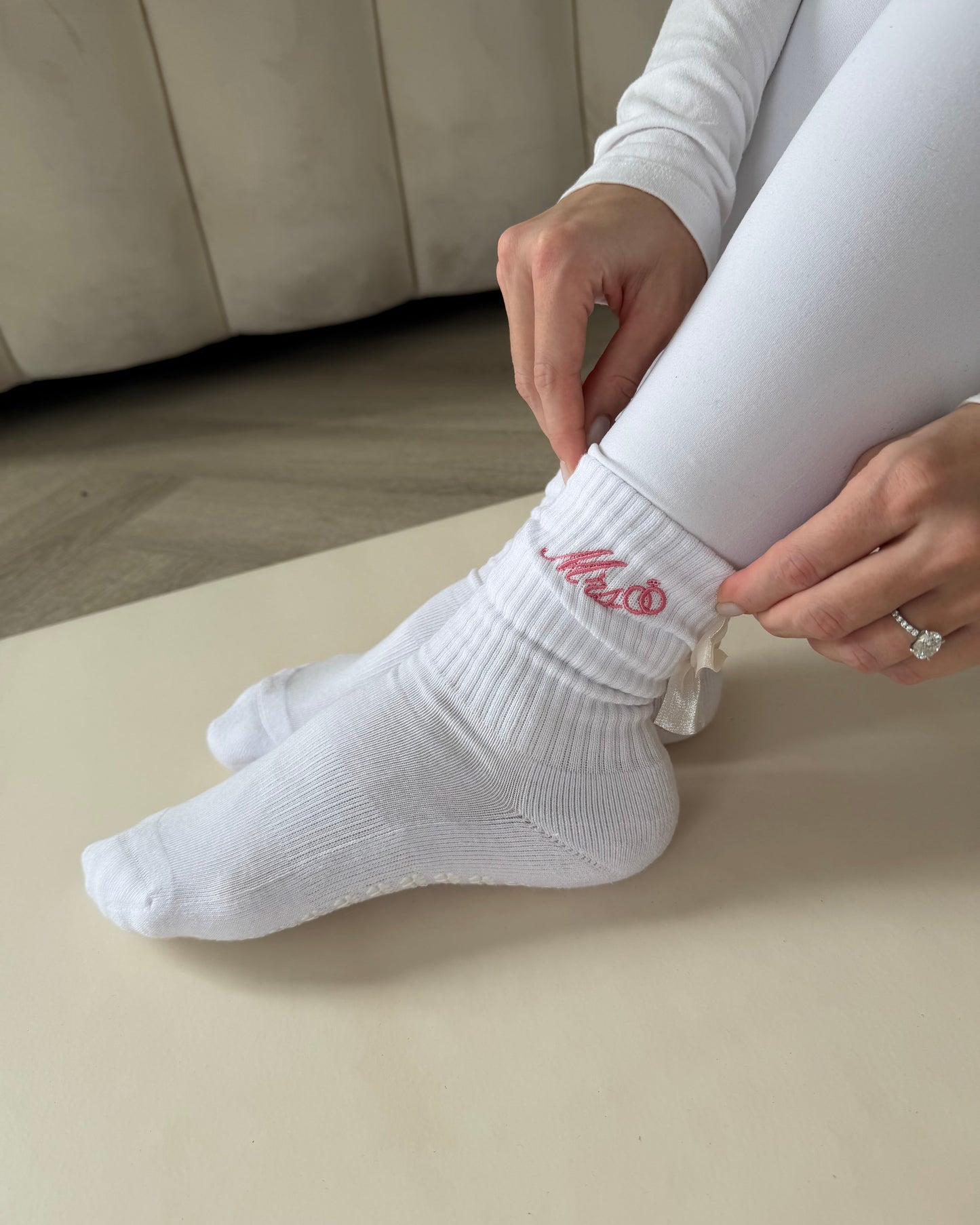 VoilaPolina x Kōre&Klōver Bride Grip Sock